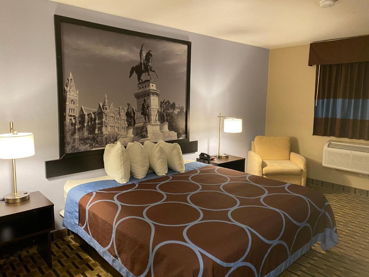 Super 8 By Wyndham Lynchburg Va Hotel Ngoại thất bức ảnh