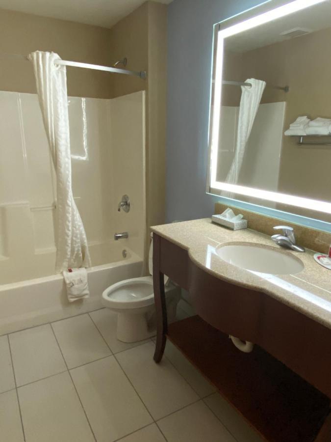 Super 8 By Wyndham Lynchburg Va Hotel Ngoại thất bức ảnh